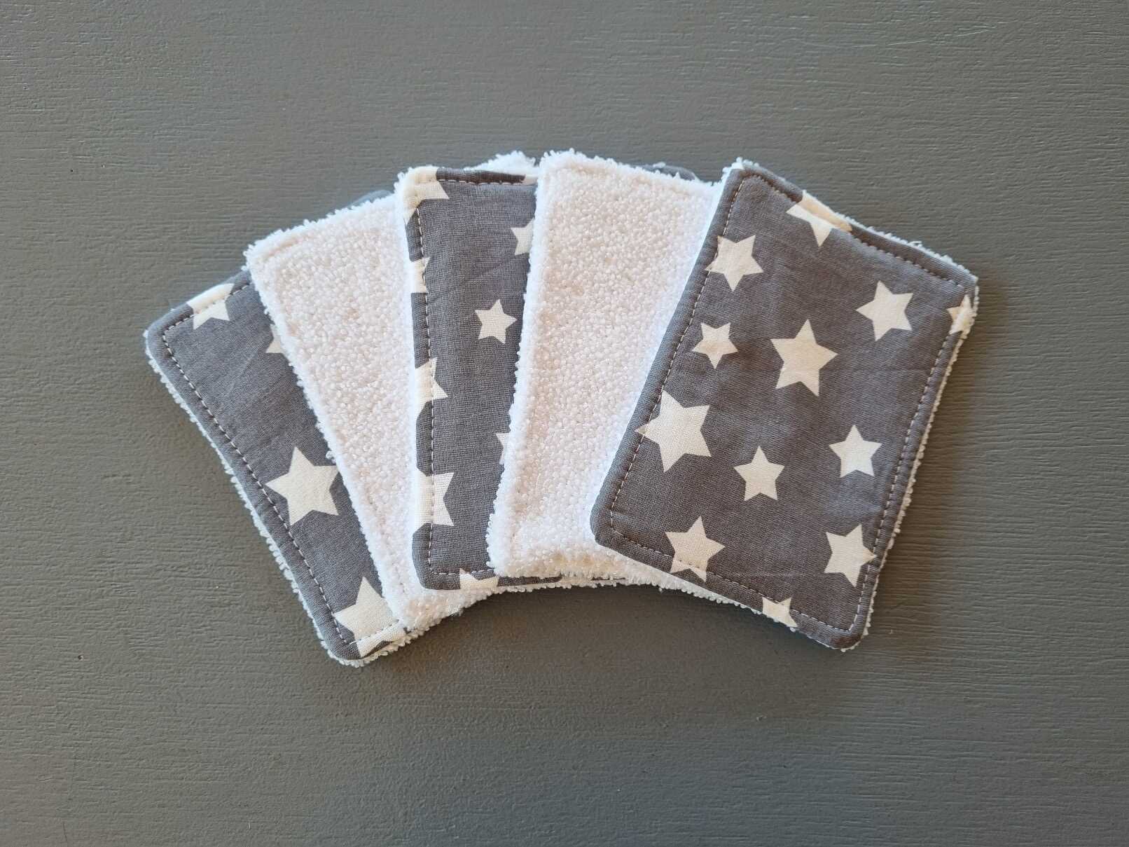 Make-up remover pads